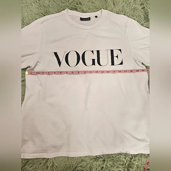 Vogue Collection White T-Shirt Size Large - Picture 4 of 9